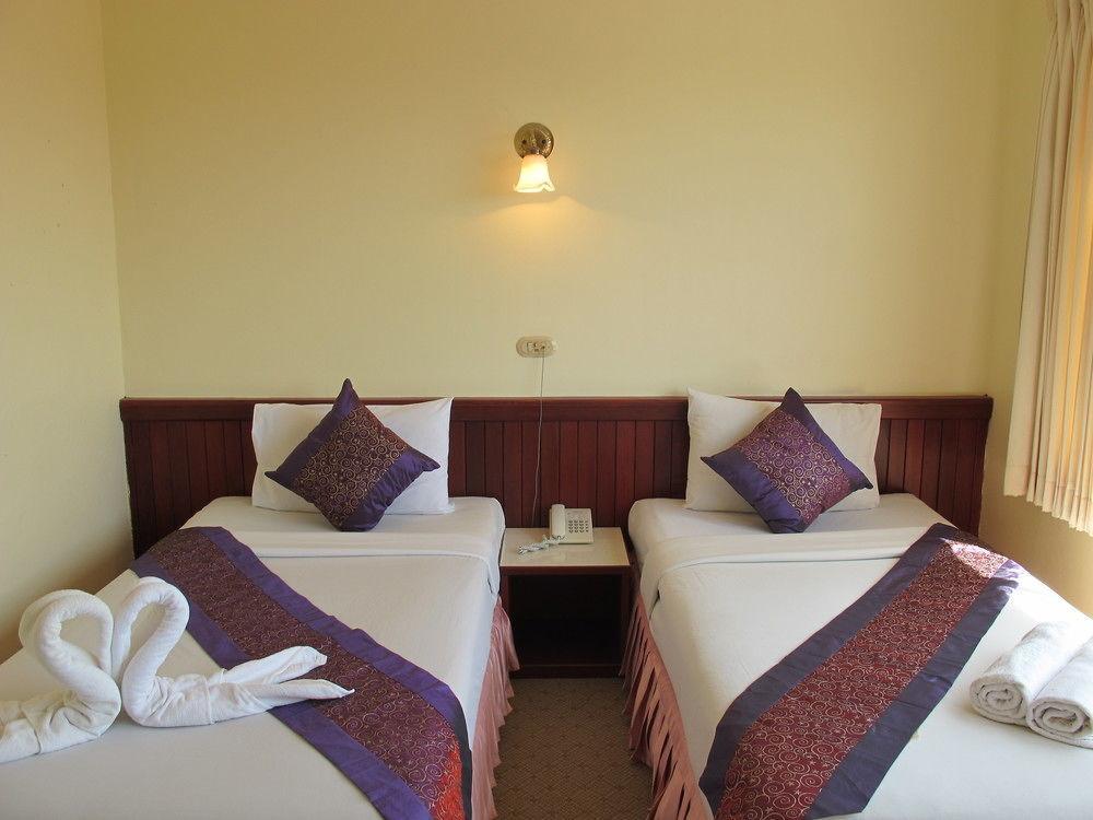 Chumphon Palace Hotel Bagian luar foto