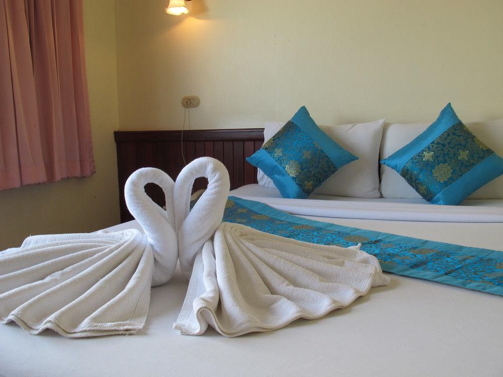 Chumphon Palace Hotel Bagian luar foto