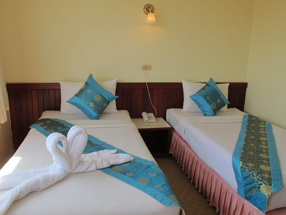 Chumphon Palace Hotel Bagian luar foto