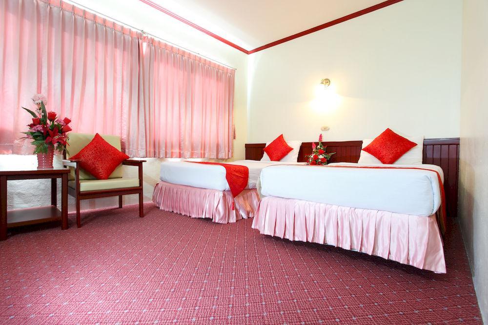 Chumphon Palace Hotel Bagian luar foto