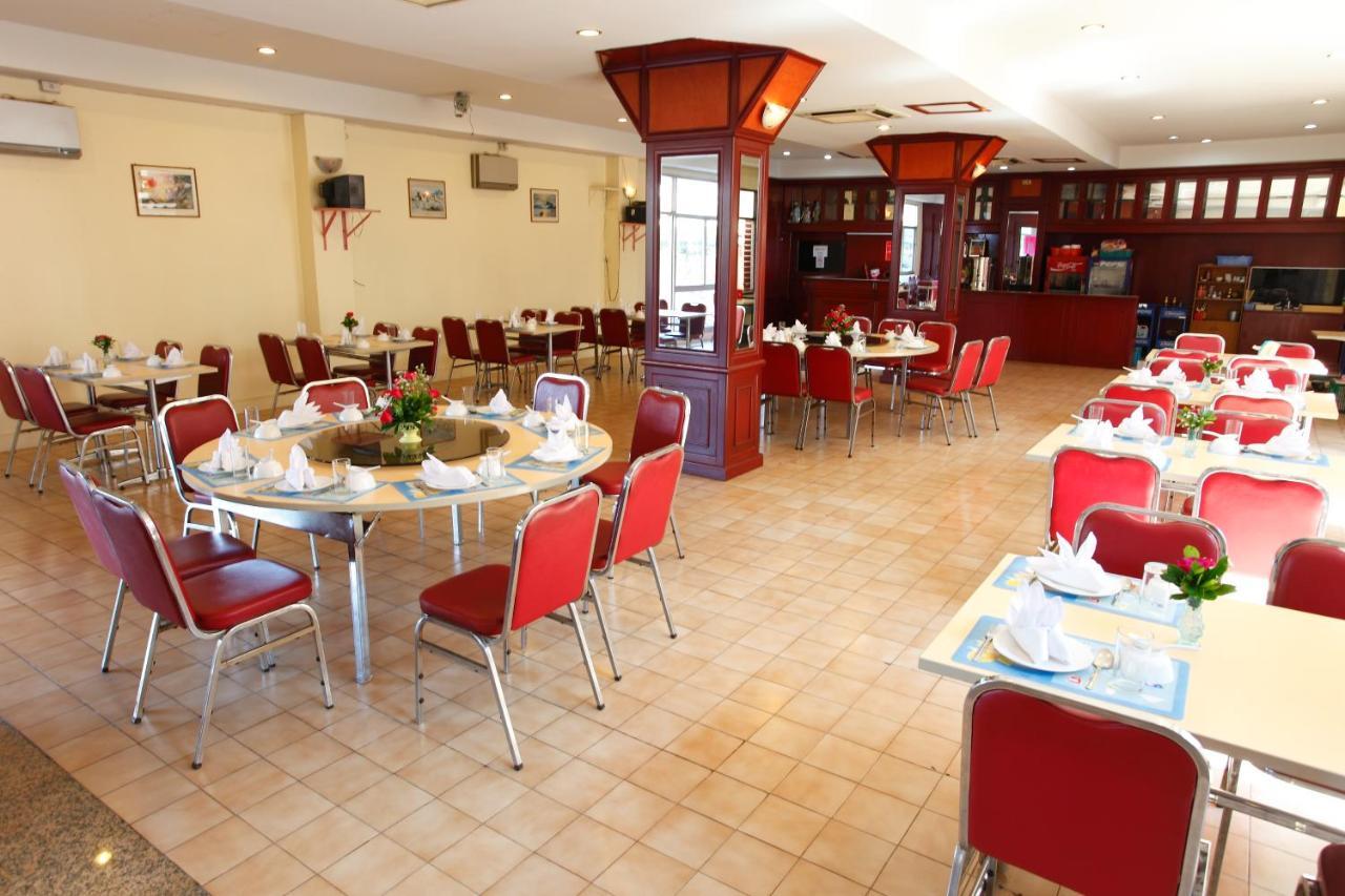 Chumphon Palace Hotel Bagian luar foto