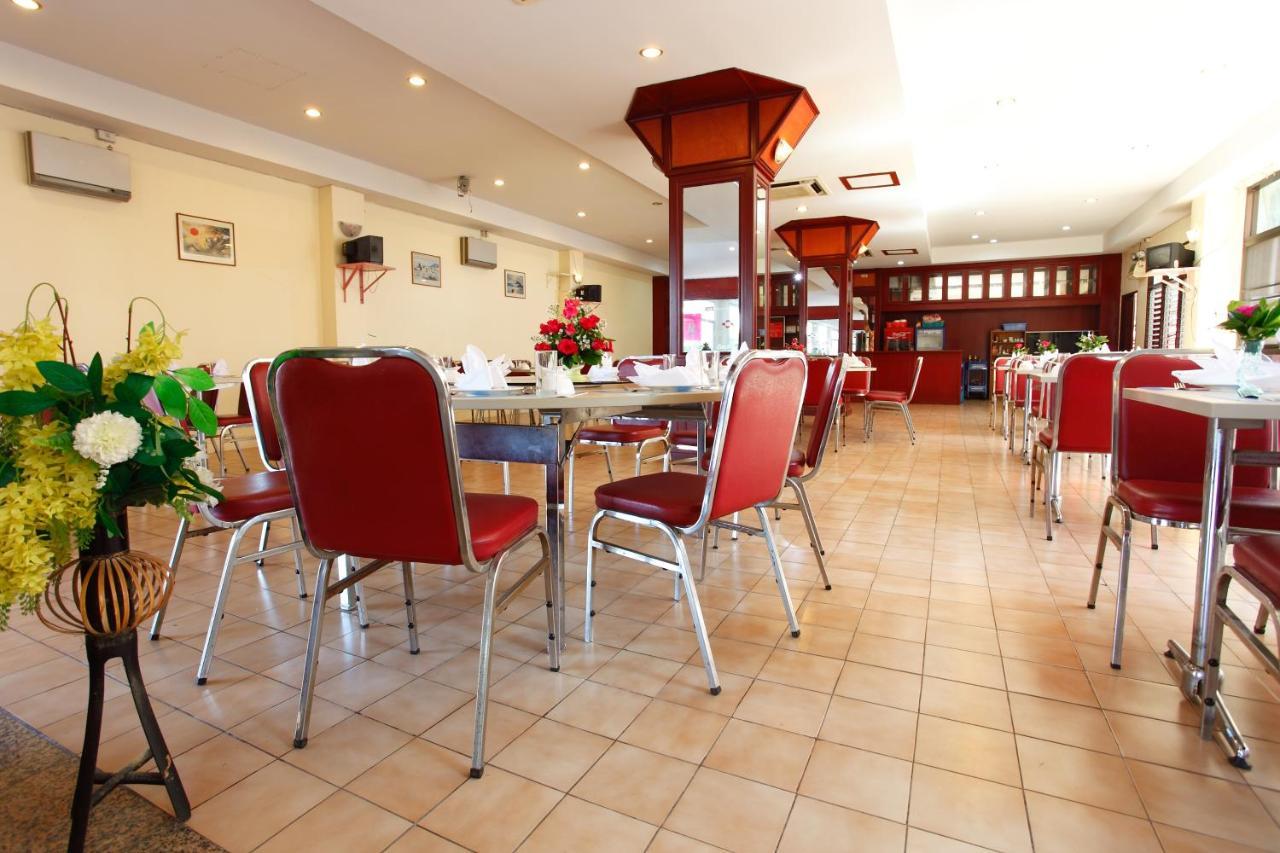 Chumphon Palace Hotel Bagian luar foto